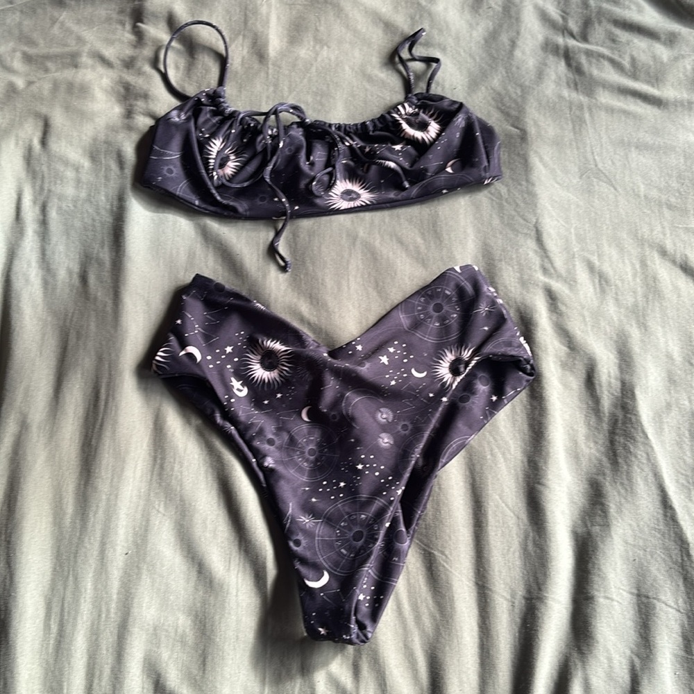 Skatie Melly Bottoms and Demi Top in Nola print